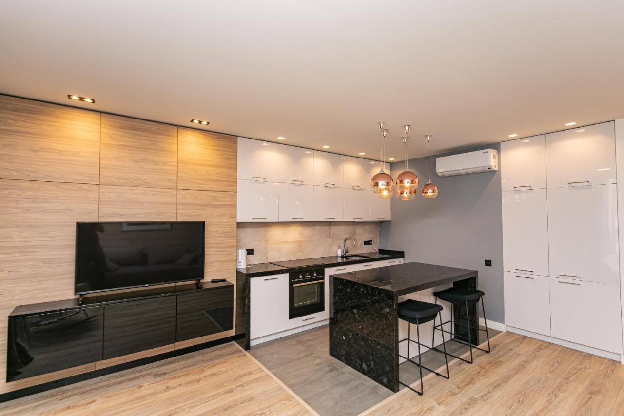 Petrovdom 190-199-216 In Spacious Apartments At Rc New York Concept House Kiev Eksteriør bilde