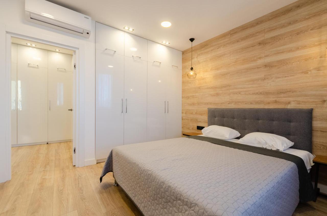 Petrovdom 190-199-216 In Spacious Apartments At Rc New York Concept House Kiev Eksteriør bilde
